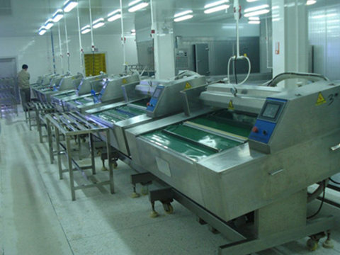 真空包裝機(jī)現(xiàn)場